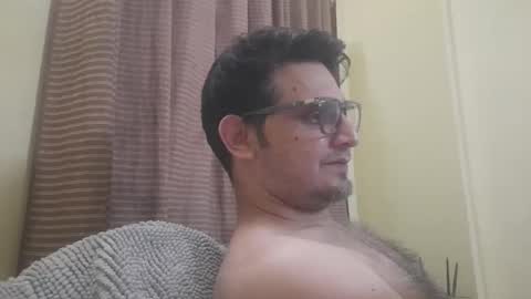 Snapshot of k9cat chatting on December 19, 2025, 9:33 pm k9cat online show from December 19, 2025, 9:33 pm