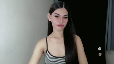 Snapshot of kaamy_dake chatting on January 17, 2025, 9:49 am KAAMY online show from January 17, 2025, 9:49 am