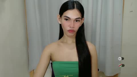 Snapshot of kaamy_dake chatting on February 4, 2025, 6:17 pm KAAMY online show from February 4, 2025, 6:17 pm