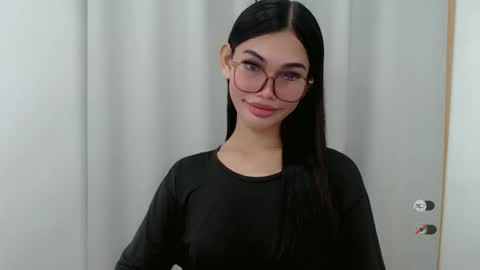 Snapshot of kaamy_dake chatting on October 11, 2025, 2:48 pm KAAMY online show from October 11, 2025, 2:48 pm