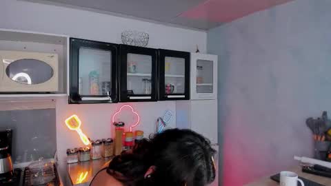 Kat online show from March 14, 2026, 4:51 am