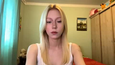 Snapshot of kacicasal chatting on June 20, 2026, 12:08 pm Mia 1st day here online show from June 20, 2026, 12:08 pm