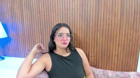 Kyelie online show from December 1, 2024, 7:58 pm