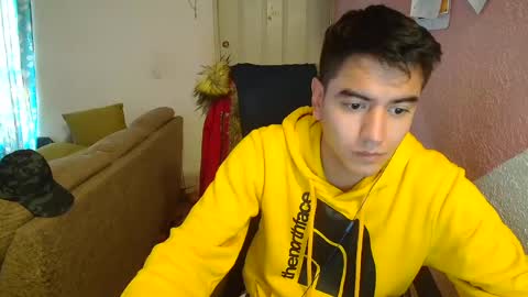 kael_art_d online show from December 5, 2024, 11:07 pm