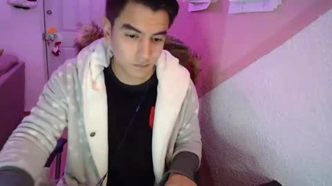 kael_art_d online show from December 19, 2024, 5:40 am