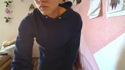 kael_art_d online show from December 19, 2024, 7:51 pm