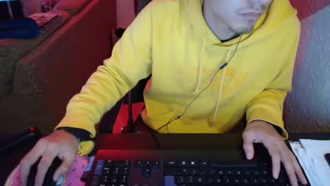 kael_art_d online show from January 6, 2025, 11:52 pm