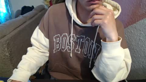 kael_art_d online show from February 22, 2025, 3:25 pm