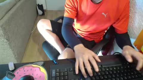 kael_art_d online show from March 3, 2025, 11:14 pm