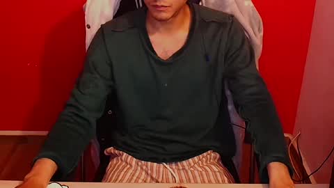 kael_art_d online show from September 18, 2025, 4:31 pm