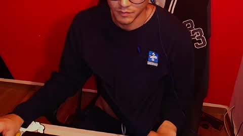 kael_art_d online show from September 22, 2025, 4:03 am