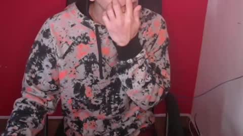 kael_art_d online show from September 26, 2025, 2:32 pm