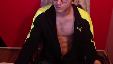 kael_art_d online show from September 30, 2025, 10:04 pm