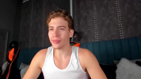 KAEL online show from November 2, 2025, 11:56 am