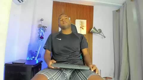 Snapshot of kael_noil chatting on July 9, 2026, 11:36 am kael_noil online show from July 9, 2026, 11:36 am