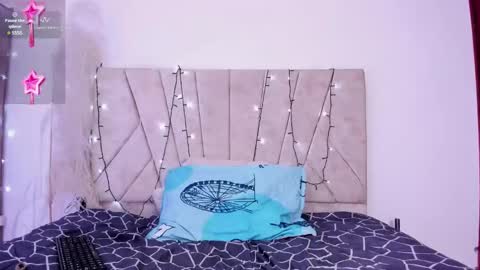 Kaela online show from December 23, 2024, 1:35 pm