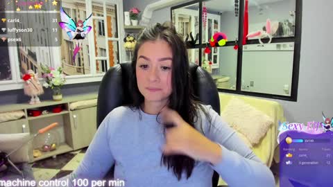 Antonella online show from December 18, 2024, 4:53 am