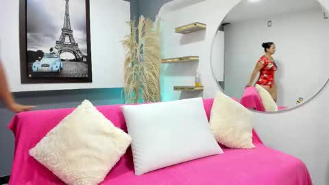 Antonella online show from October 18, 2025, 9:32 am