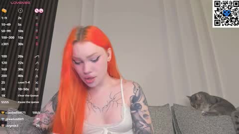 Kira online show from November 22, 2025, 5:45 pm