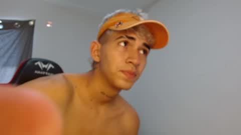 Snapshot of kai_lord_ chatting on December 17, 2024, 7:15 pm Kai online show from December 17, 2024, 7:15 pm