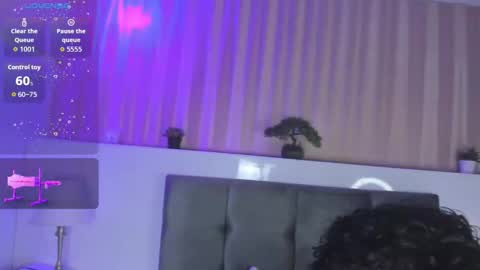 Kai online show from November 2, 2025, 8:00 pm