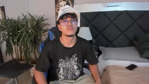 Snapshot of kai_storn chatting on March 2, 2026, 11:17 am kai_storn online show from March 2, 2026, 11:17 am