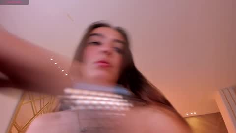 Kaia Ferreira online show from February 17, 2025, 3:53 pm