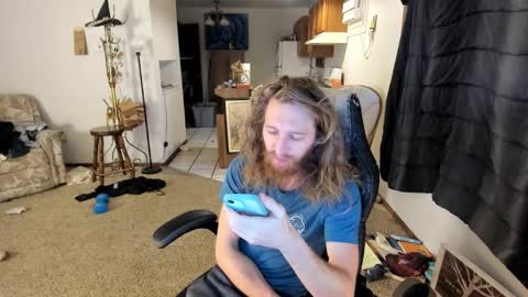 Kaiku77 online show from November 12, 2025, 7:24 pm