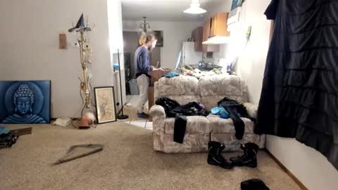 Kaiku77 online show from December 22, 2025, 7:38 am