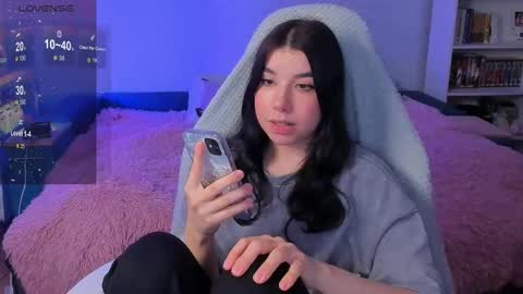 Kailey NONUDE online show from December 3, 2024, 6:06 pm