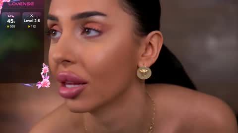 Kaira online show from December 5, 2025, 7:10 pm