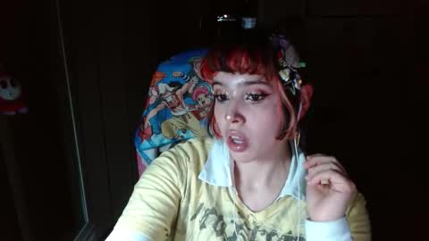 Snapshot of kairilovescumm chatting on December 1, 2025, 1:54 am Kairi online show from December 1, 2025, 1:54 am