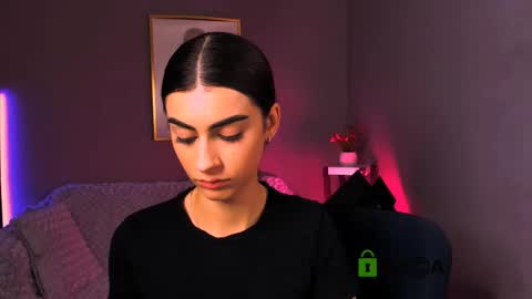 Kaisy online show from November 9, 2025, 10:46 am