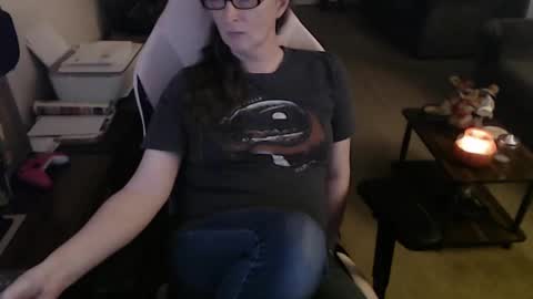 Camprincess331 online show from October 7, 2025, 1:25 am