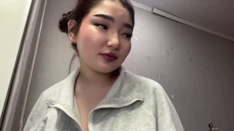 Sakura online show from April 1, 2026, 3:31 pm