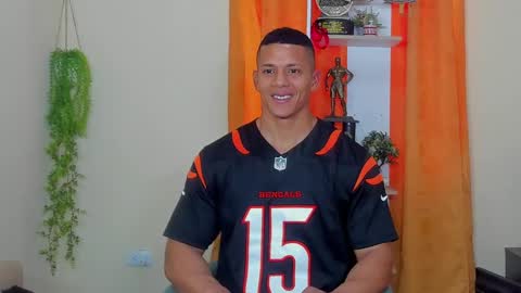 kale thomson online show from February 13, 2025, 2:52 pm