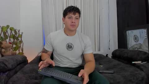 Kaledd musclees room Master online show from October 23, 2025, 8:18 pm