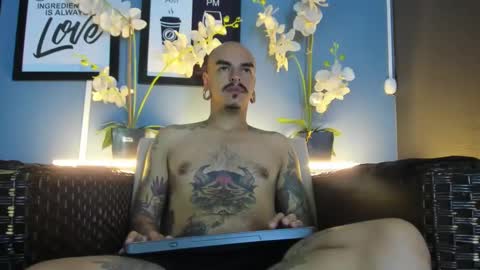 Snapshot of kaletattoos chatting on September 15, 2025, 11:54 am Kale online show from September 15, 2025, 11:54 am