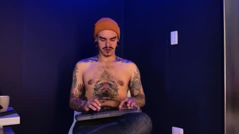 Snapshot of kaletattoos chatting on October 3, 2025, 11:29 am Kale online show from October 3, 2025, 11:29 am