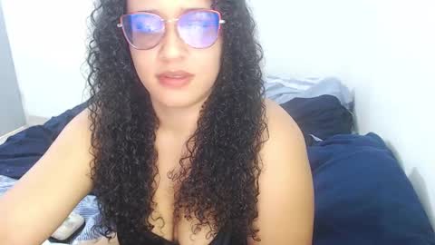 Snapshot of kaliith chatting on March 3, 2025, 1:42 pm Kaliith online show from March 3, 2025, 1:42 pm