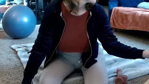 Snapshot of kalikushdreamz chatting on February 17, 2025, 6:59 pm Tara Smith online show from February 17, 2025, 6:59 pm