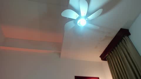 Snapshot of kalimonroee chatting on December 30, 2024, 11:37 am KaliMonroe online show from December 30, 2024, 11:37 am