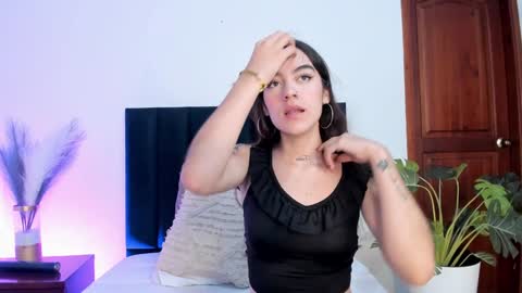 Snapshot of kalimonroee chatting on January 29, 2025, 11:41 am KaliMonroe online show from January 29, 2025, 11:41 am