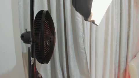 Snapshot of kalimonroee chatting on January 31, 2025, 11:46 am KaliMonroe online show from January 31, 2025, 11:46 am