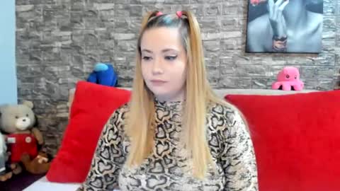 kalindahot online show from November 30, 2025, 7:07 pm