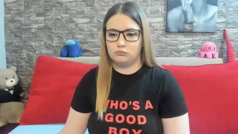 kalindahot online show from March 29, 2026, 5:35 pm