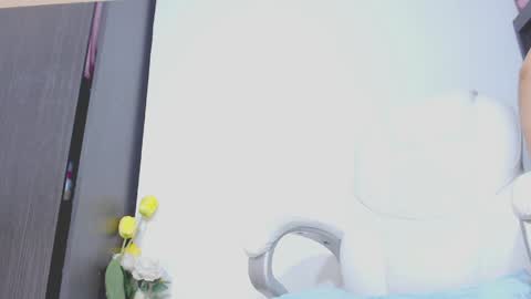 Snapshot of kally_higgins chatting on May 23, 2026, 8:24 pm Hannah online show from May 23, 2026, 8:24 pm