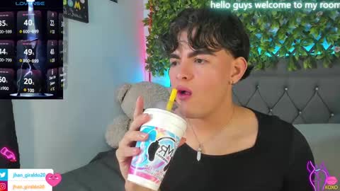 camilo  independent model online show from January 20, 2025, 6:10 am