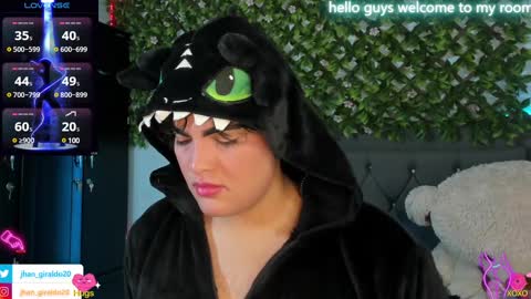 camilo  independent model online show from February 12, 2025, 6:40 am