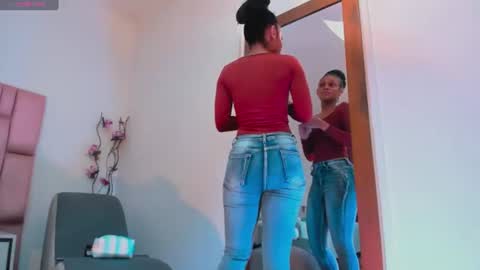 Snapshot of kamila_arias chatting on June 24, 2026, 1:10 pm online show from June 24, 2026, 1:10 pm